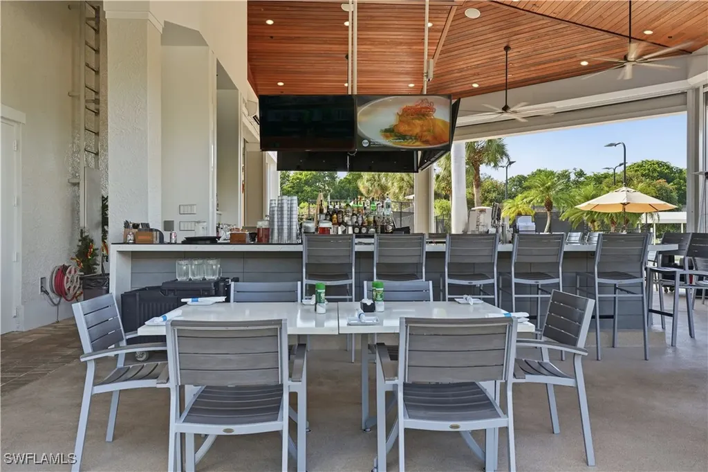 1600 Clermont Drive Naples FL 34109