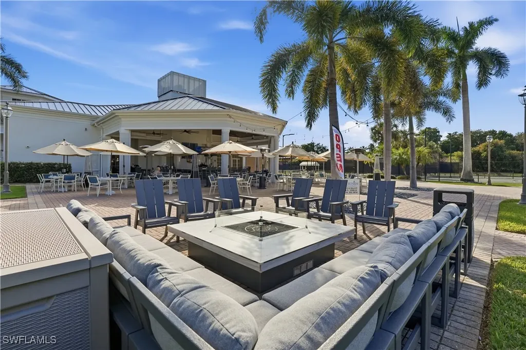 1600 Clermont Drive Naples FL 34109