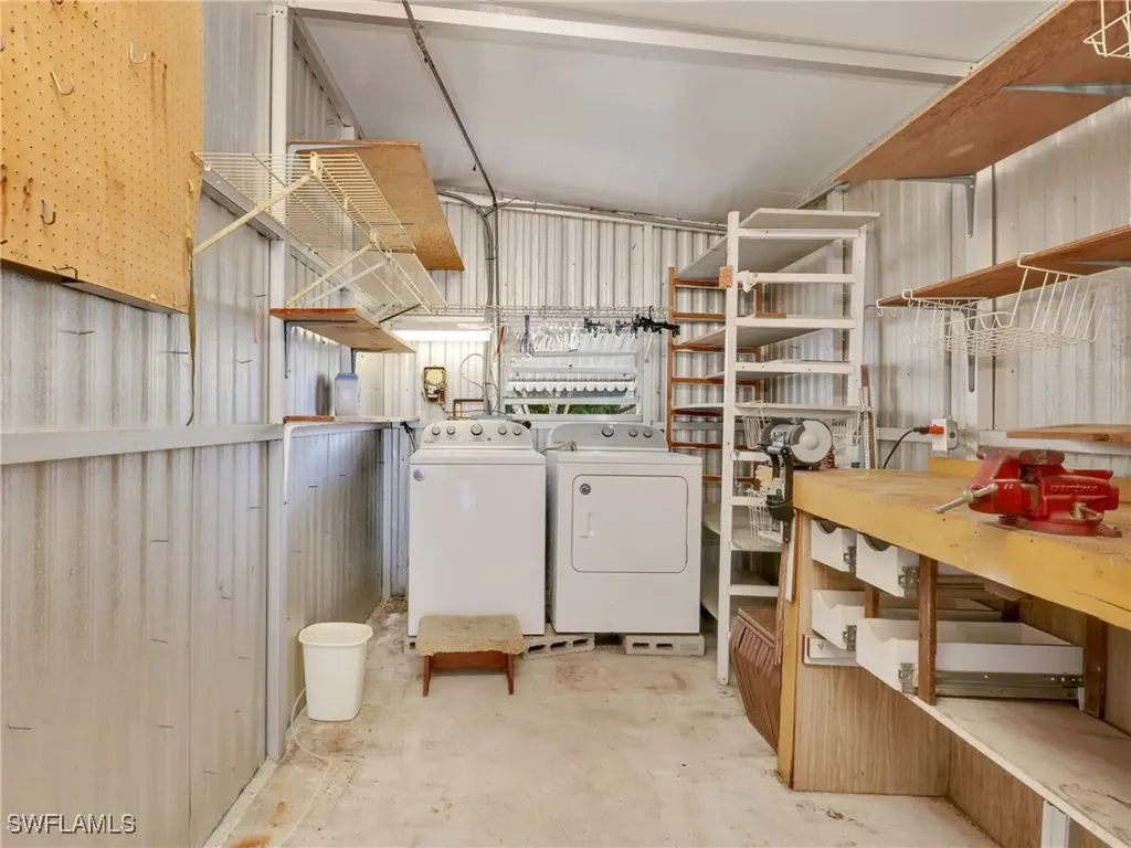 230 Matecumbe Lane Naples FL 34114