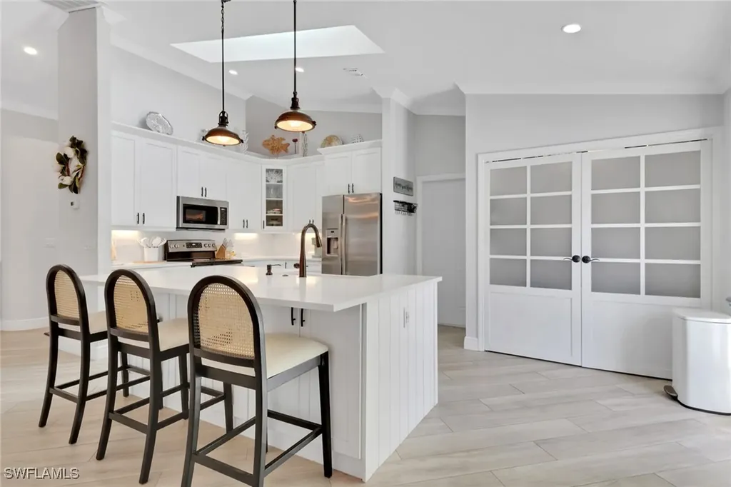 1151 Jardin Drive Naples FL 34104