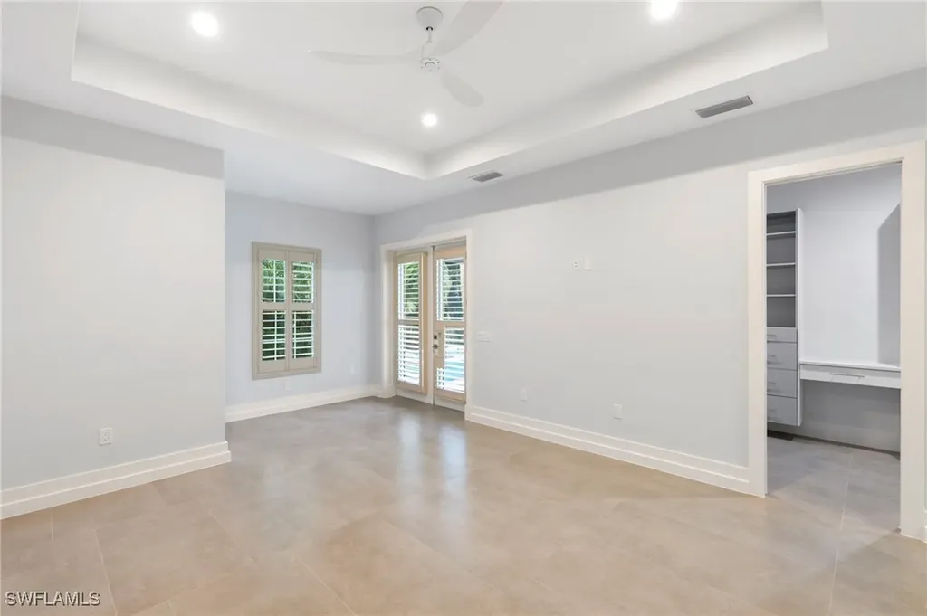 1086 Michigan Avenue Naples FL 34103