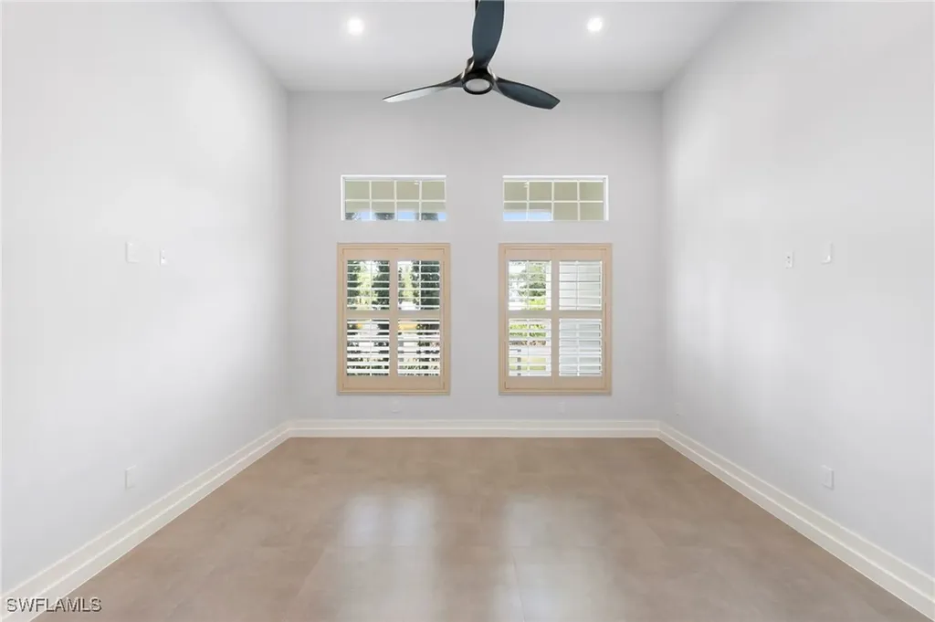 1086 Michigan Avenue Naples FL 34103