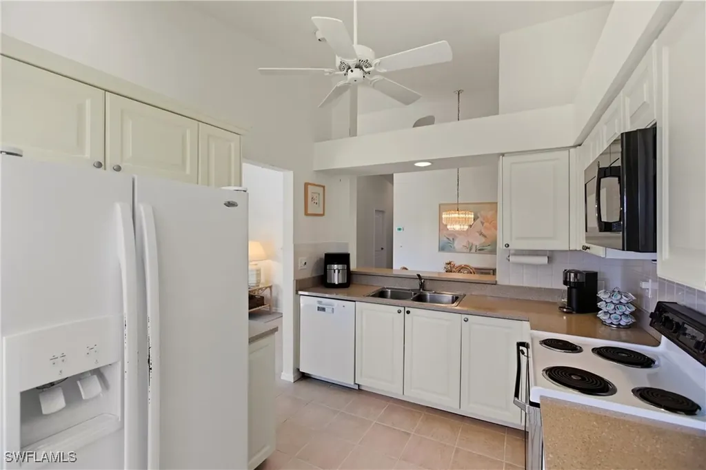 7360 Glenmoor Lane Naples FL 34104