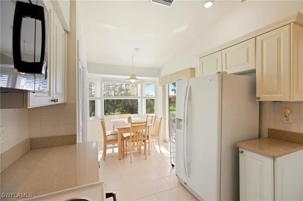 7360 Glenmoor Lane Naples FL 34104