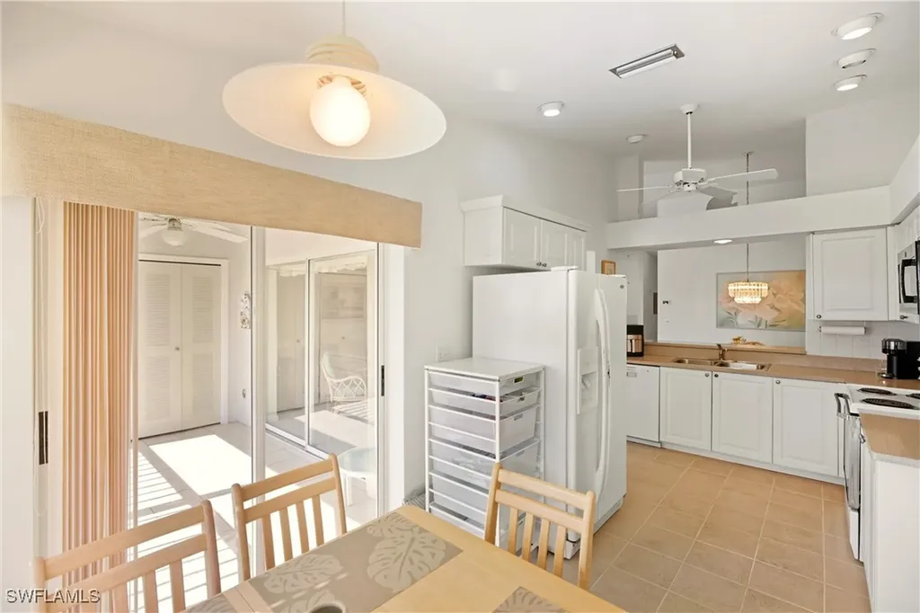 7360 Glenmoor Lane Naples FL 34104