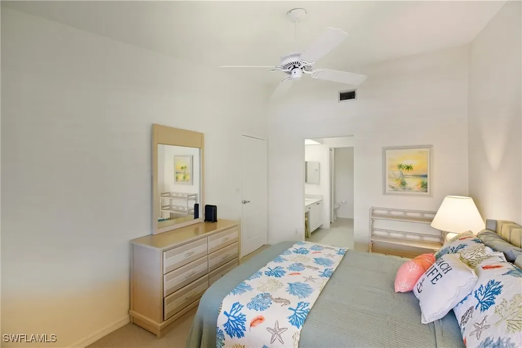 7360 Glenmoor Lane Naples FL 34104