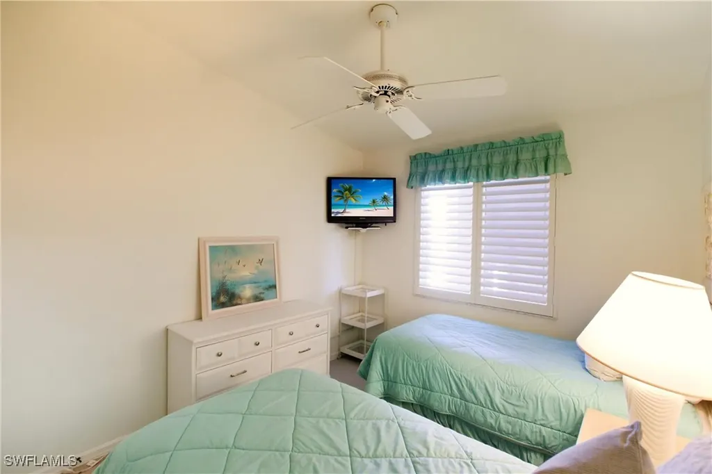 7360 Glenmoor Lane Naples FL 34104