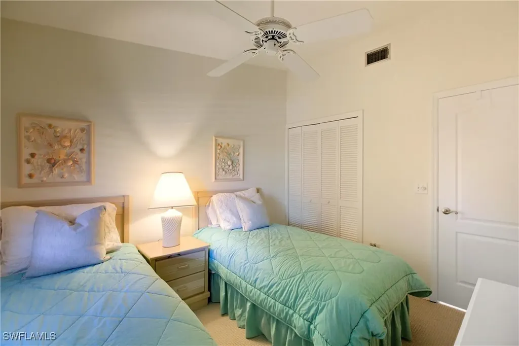 7360 Glenmoor Lane Naples FL 34104