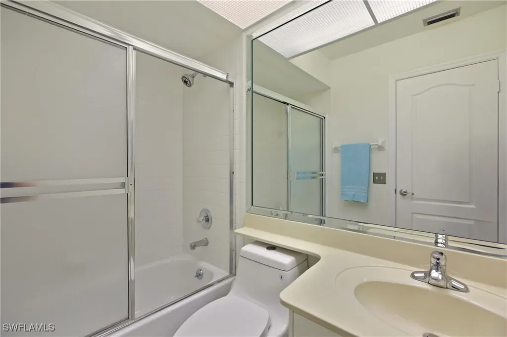 7360 Glenmoor Lane Naples FL 34104