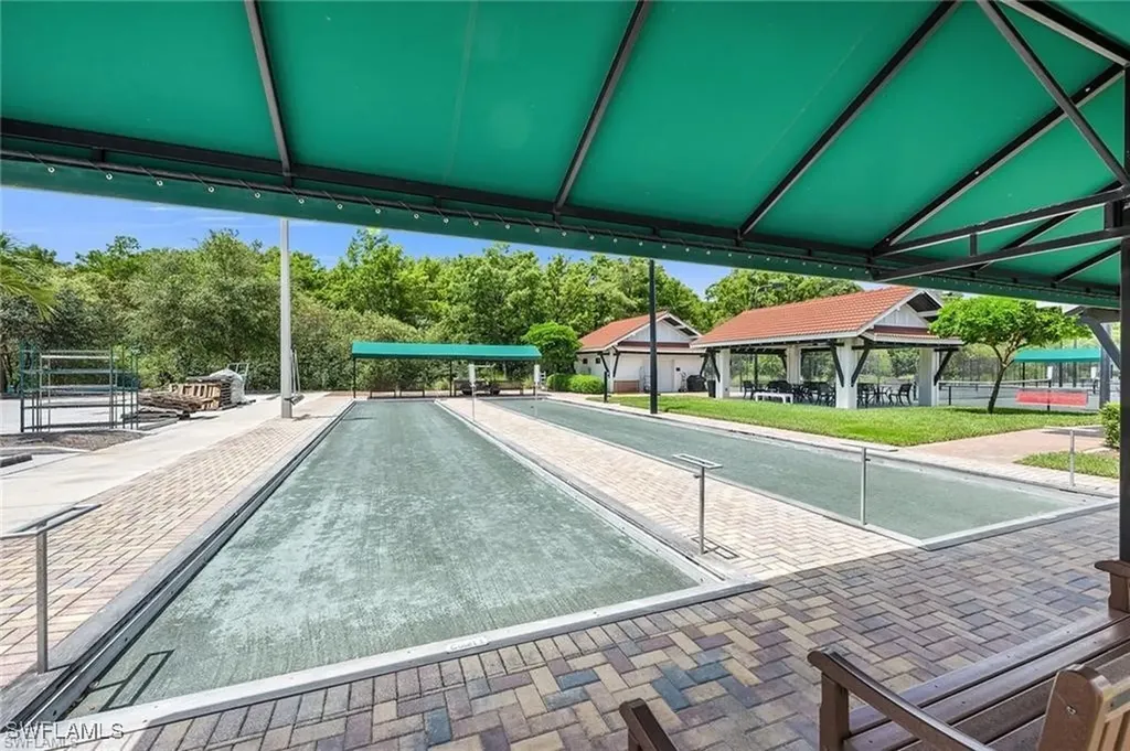 7360 Glenmoor Lane Naples FL 34104