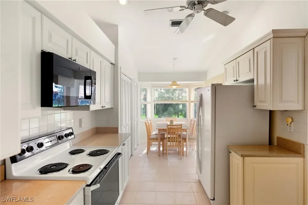 7360 Glenmoor Lane Naples FL 34104