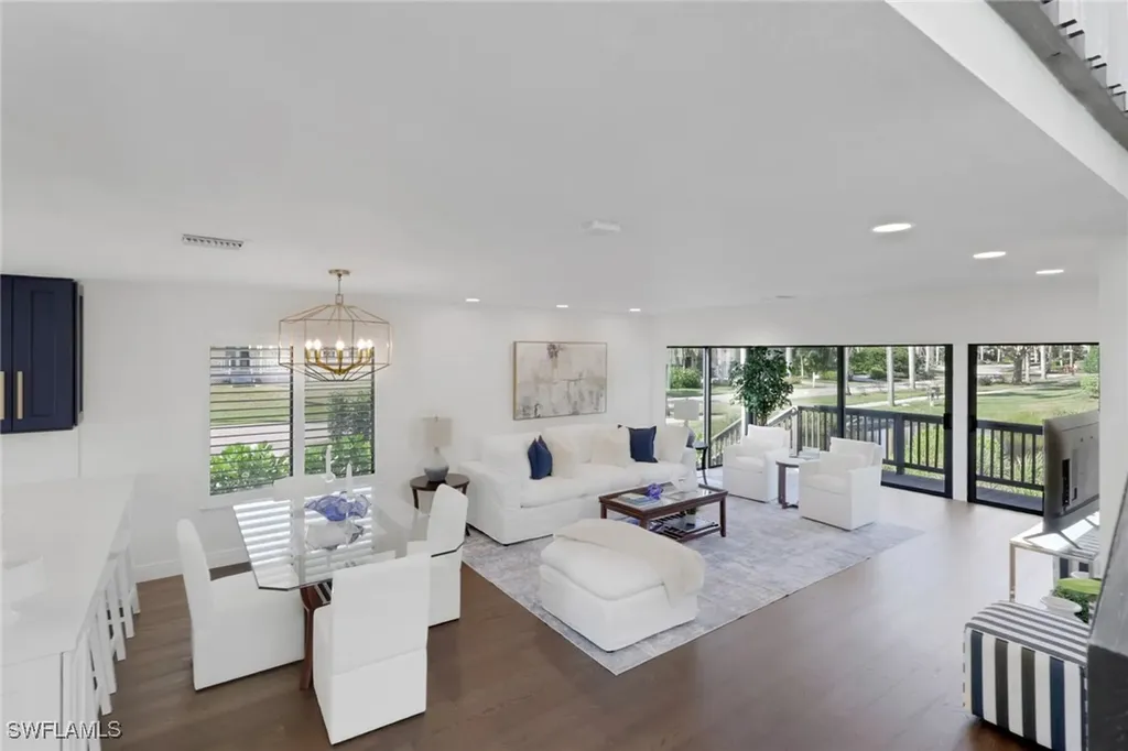605 8th Avenue S Naples FL 34102