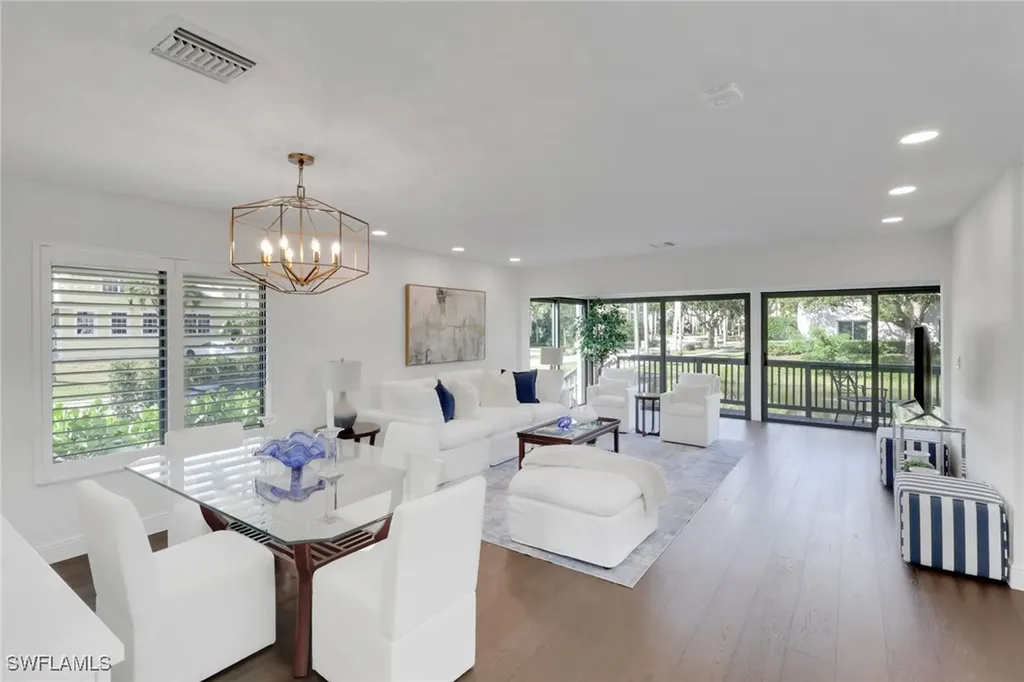 605 8th Avenue S Naples FL 34102