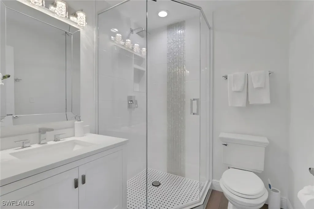605 8th Avenue S Naples FL 34102