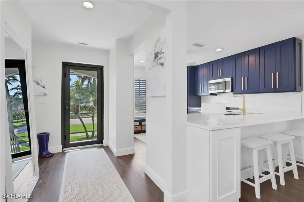 605 8th Avenue S Naples FL 34102