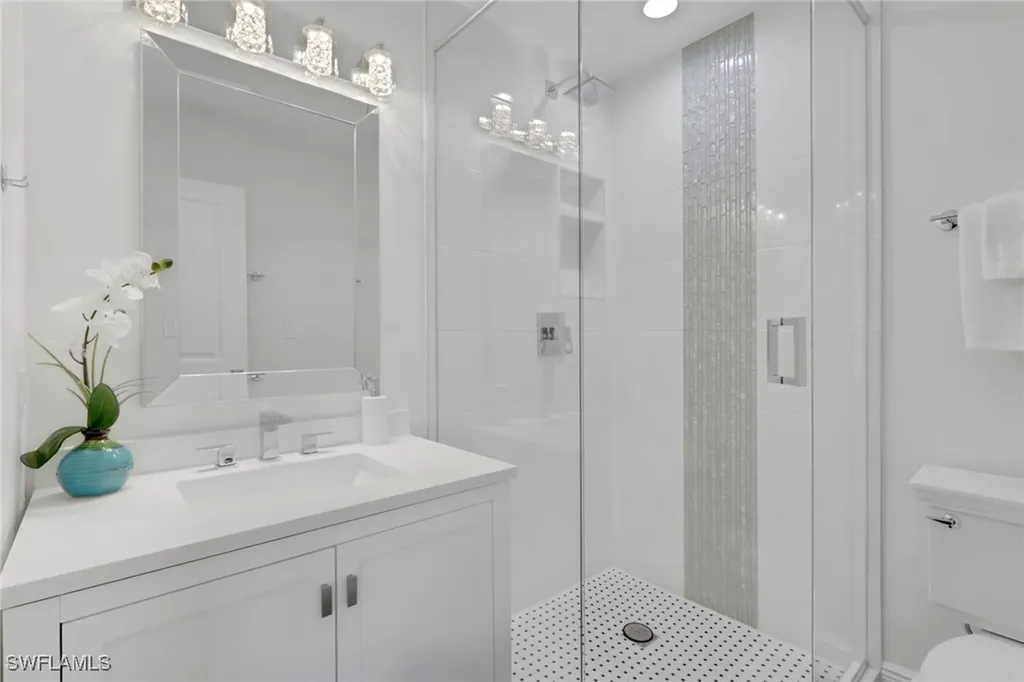 605 8th Avenue S Naples FL 34102