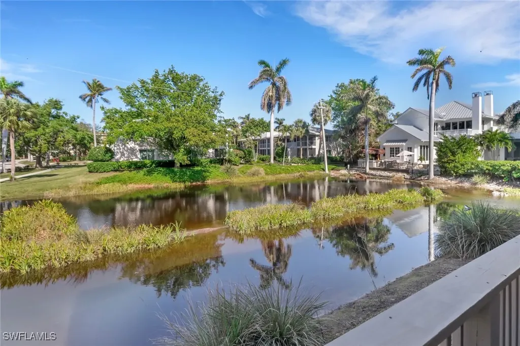 605 8th Avenue S Naples FL 34102