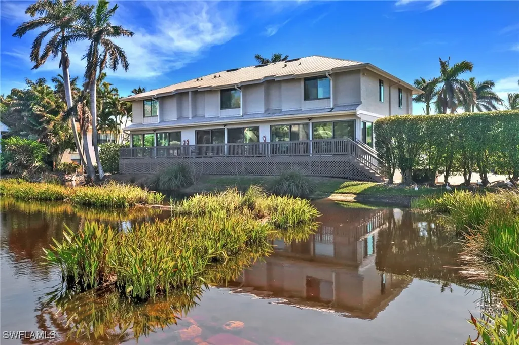605 8th Avenue S Naples FL 34102