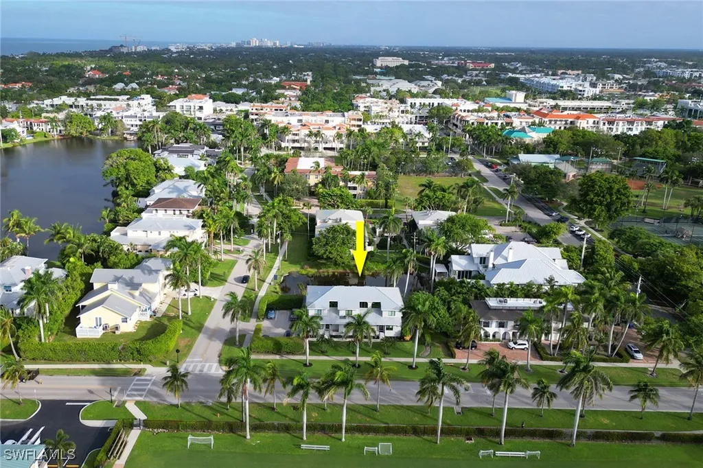 605 8th Avenue S Naples FL 34102