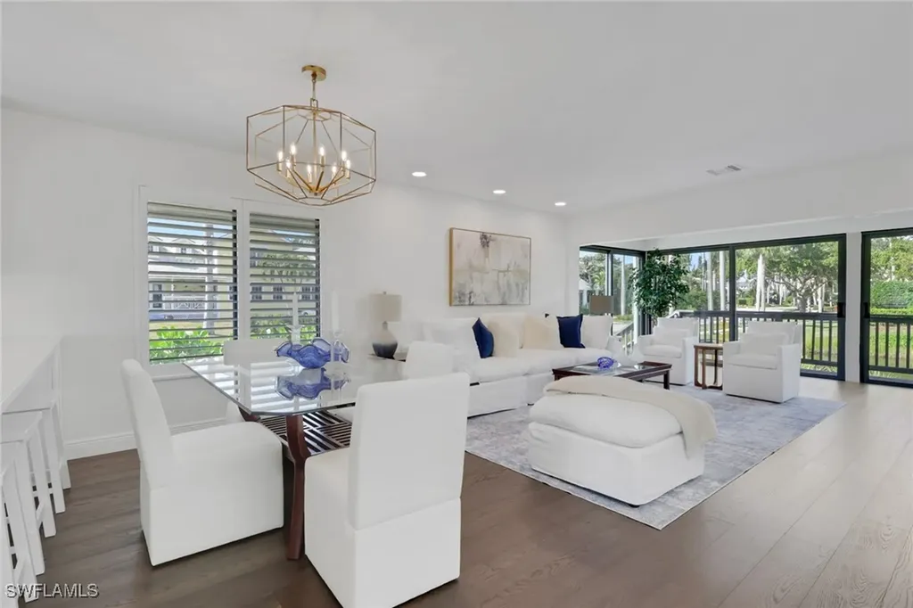 605 8th Avenue S Naples FL 34102