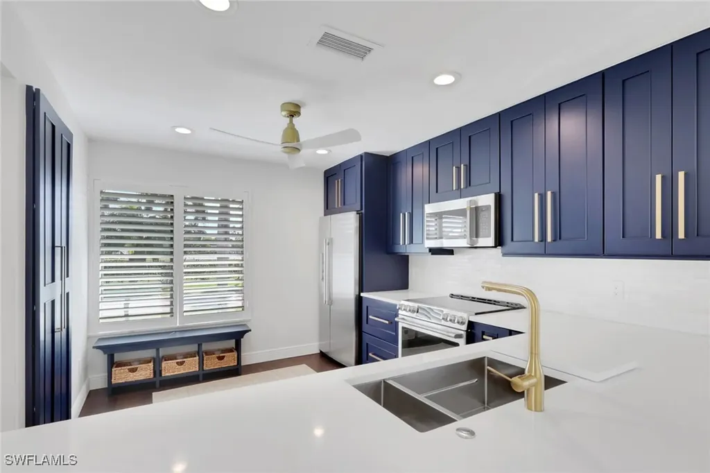 605 8th Avenue S Naples FL 34102