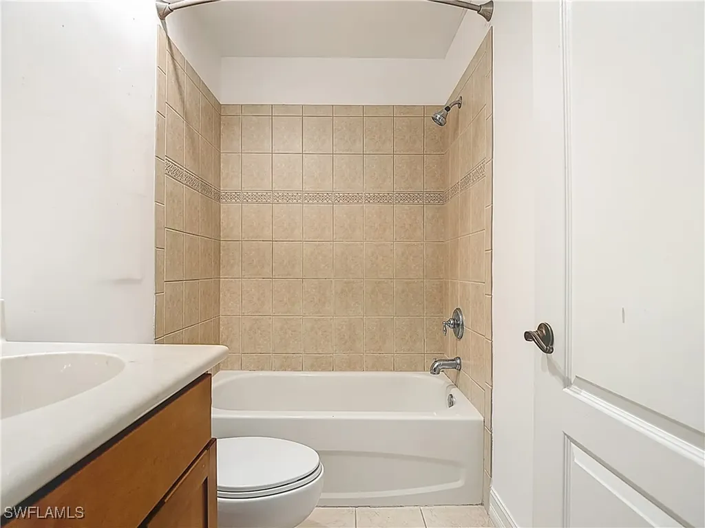 10220 Olivewood Way Estero FL 33928