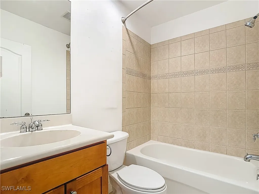 10220 Olivewood Way Estero FL 33928