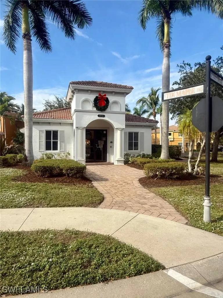 10220 Olivewood Way Estero FL 33928