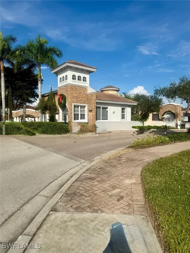 10220 Olivewood Way Estero FL 33928
