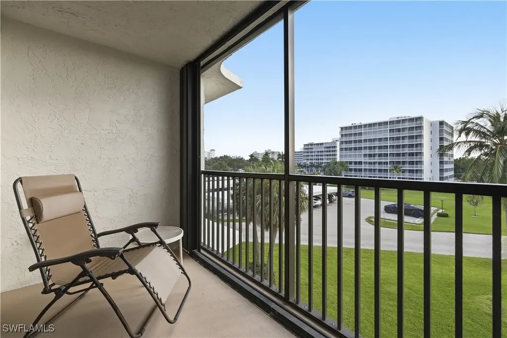 11 Bluebill Avenue Naples FL 34108