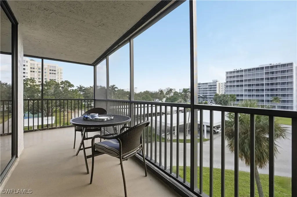 11 Bluebill Avenue Naples FL 34108