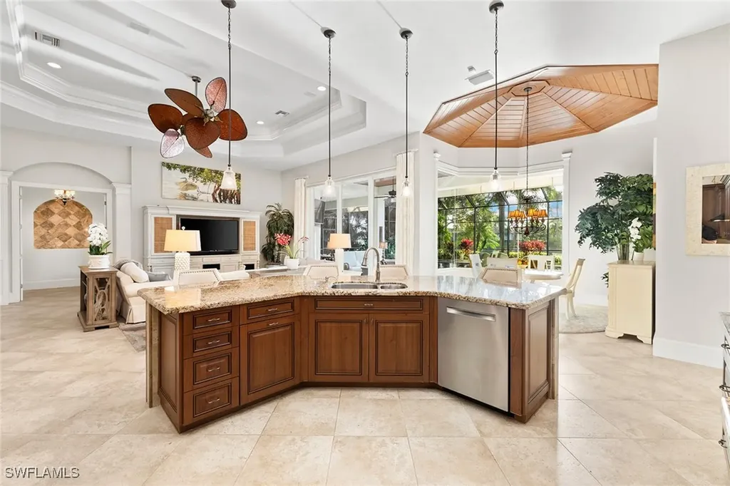 7717 Trent Court Naples FL 34113