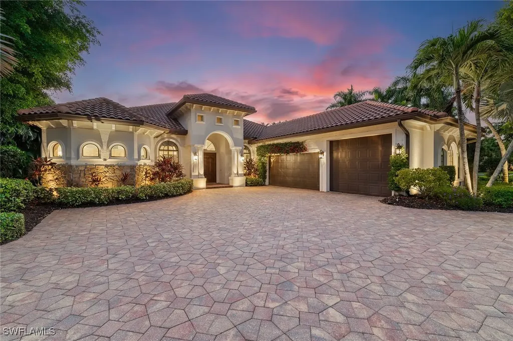 7717 Trent Court Naples FL 34113