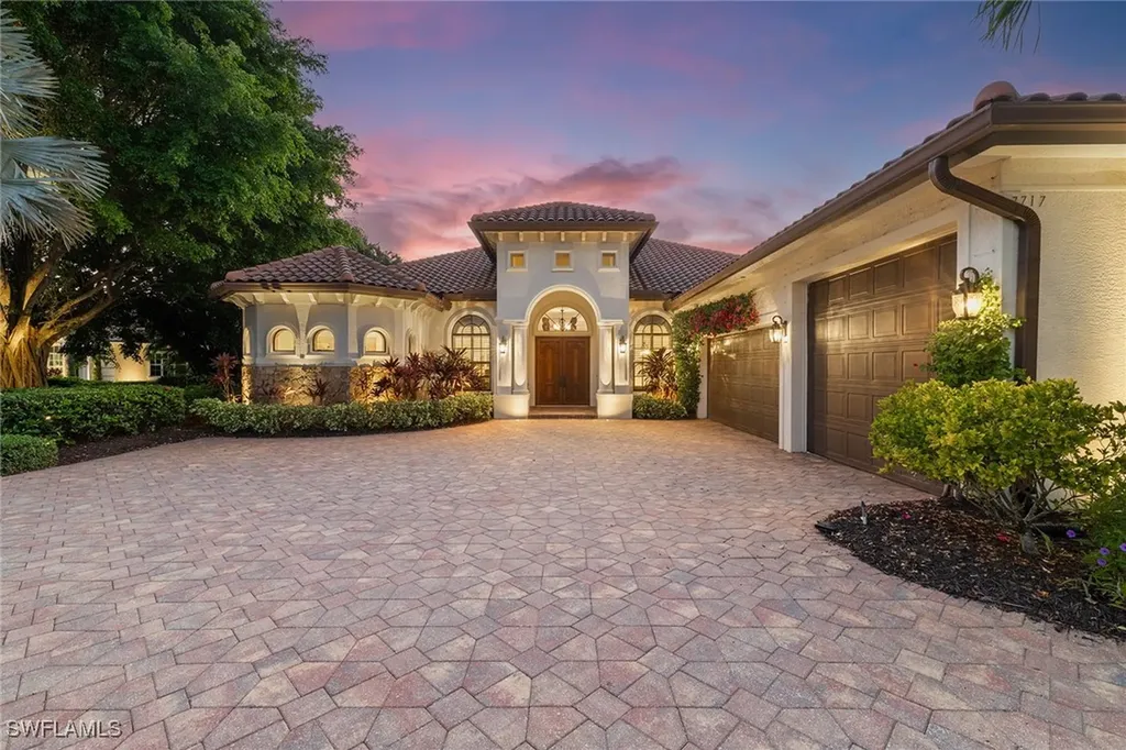 7717 Trent Court Naples FL 34113