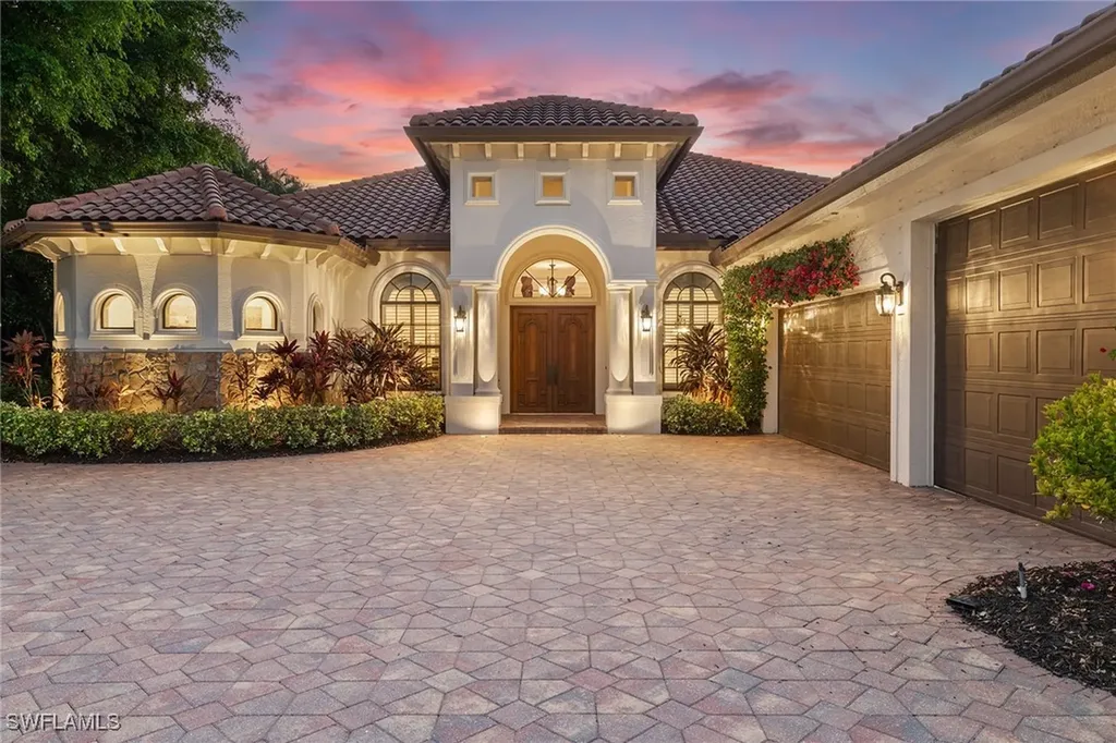 7717 Trent Court Naples FL 34113