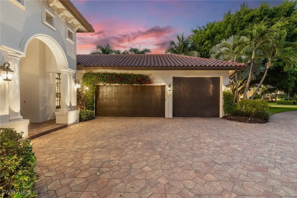 7717 Trent Court Naples FL 34113