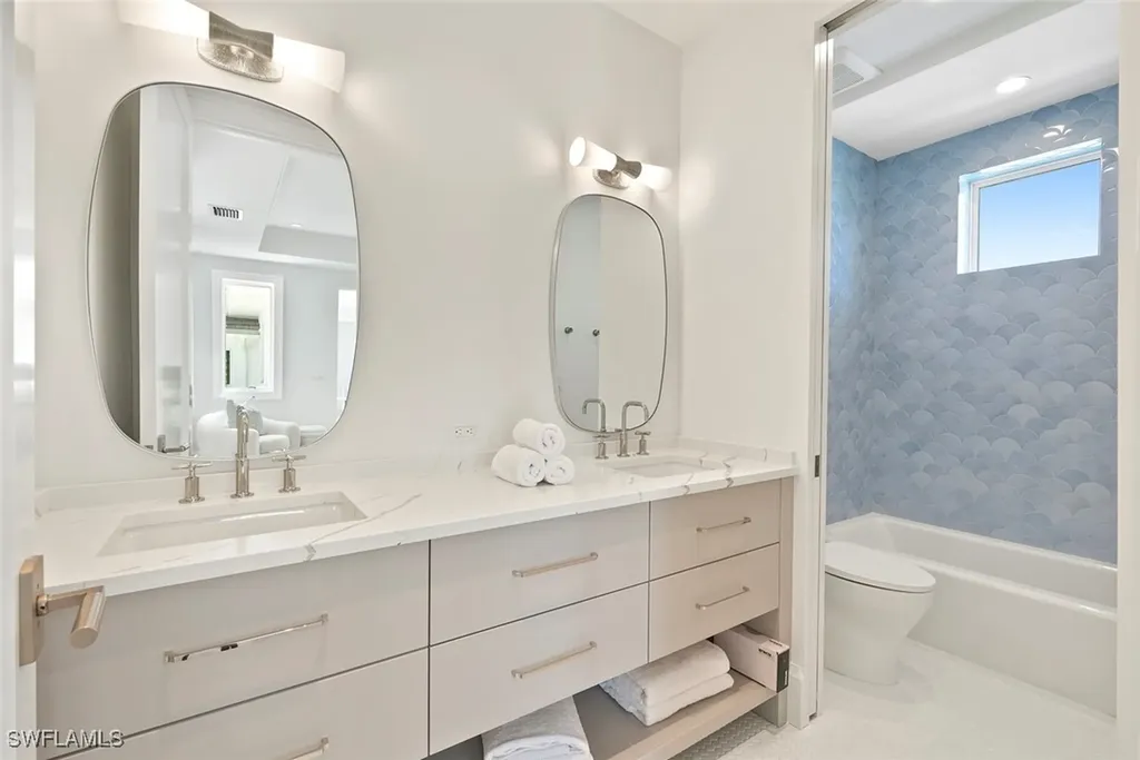 544 13th Avenue S Naples FL 34102