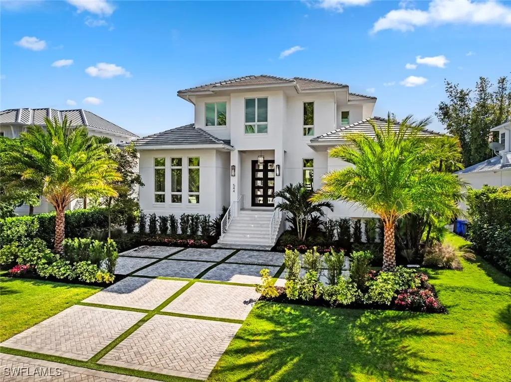 544 13th Avenue S Naples FL 34102