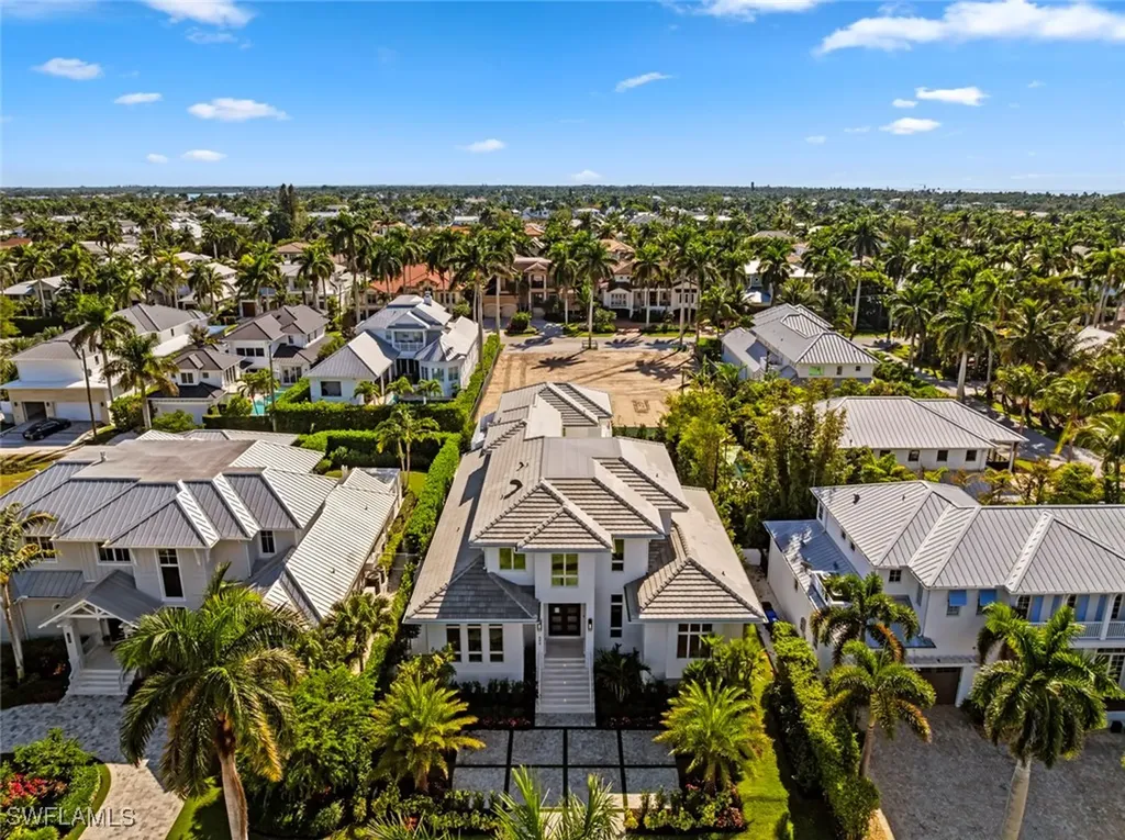 544 13th Avenue S Naples FL 34102