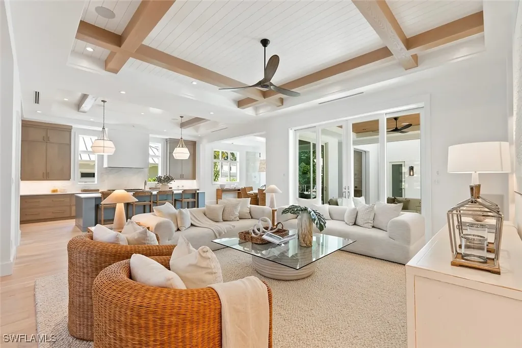 544 13th Avenue S Naples FL 34102