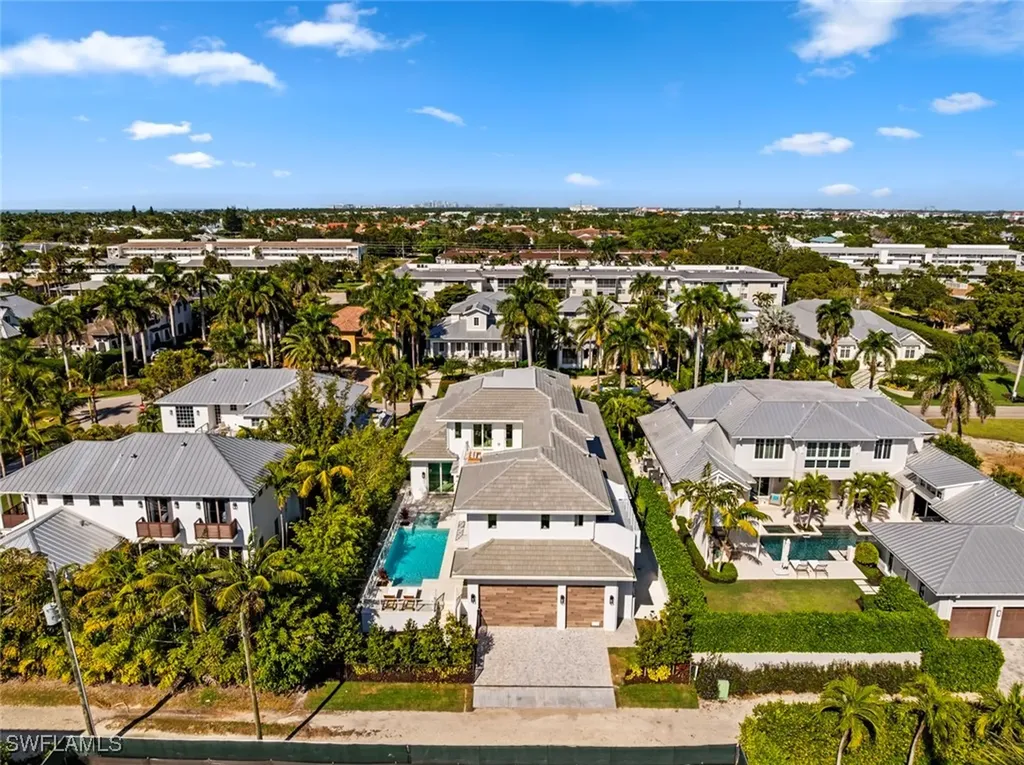 544 13th Avenue S Naples FL 34102