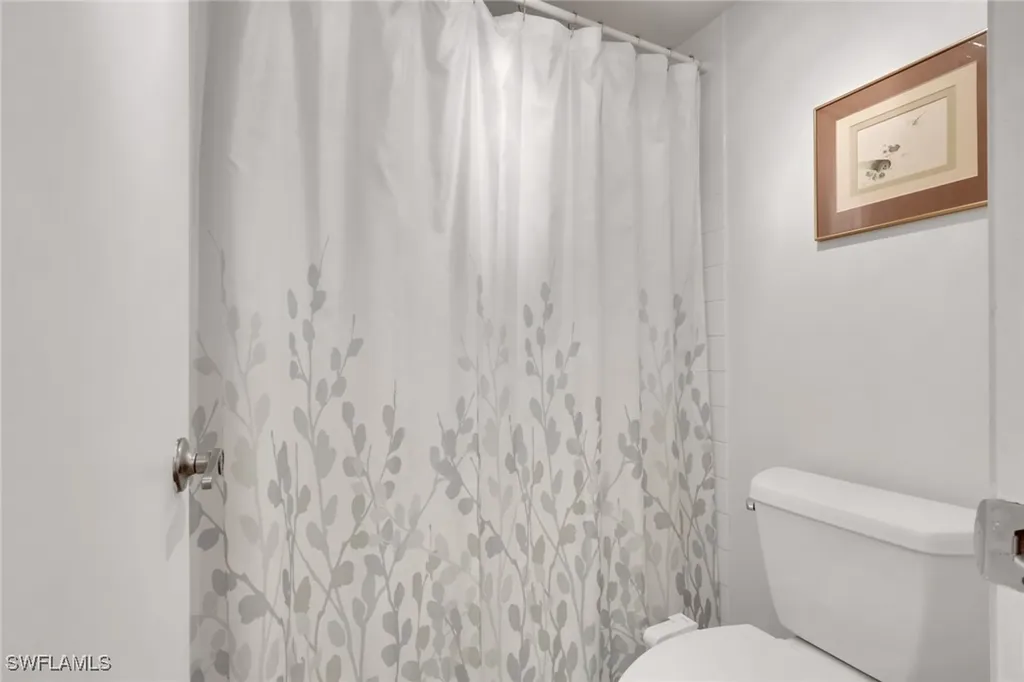 1084 Forest Lakes Drive Naples FL 34105