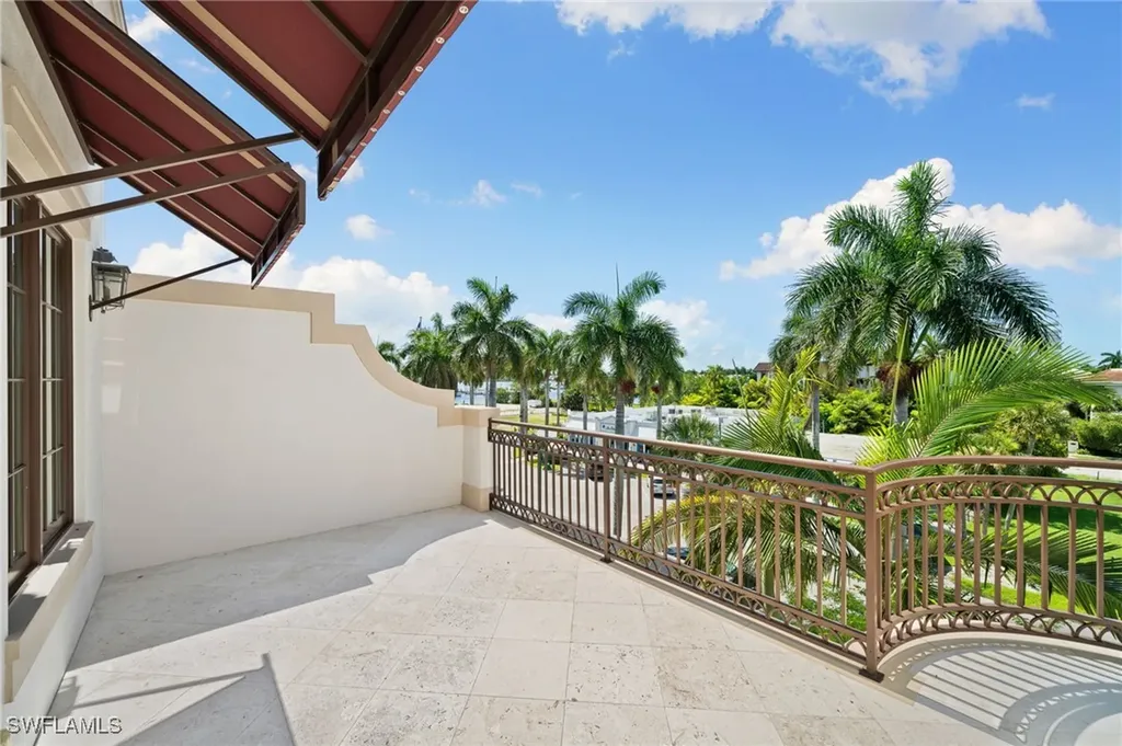745 12th Avenue S Naples FL 34102