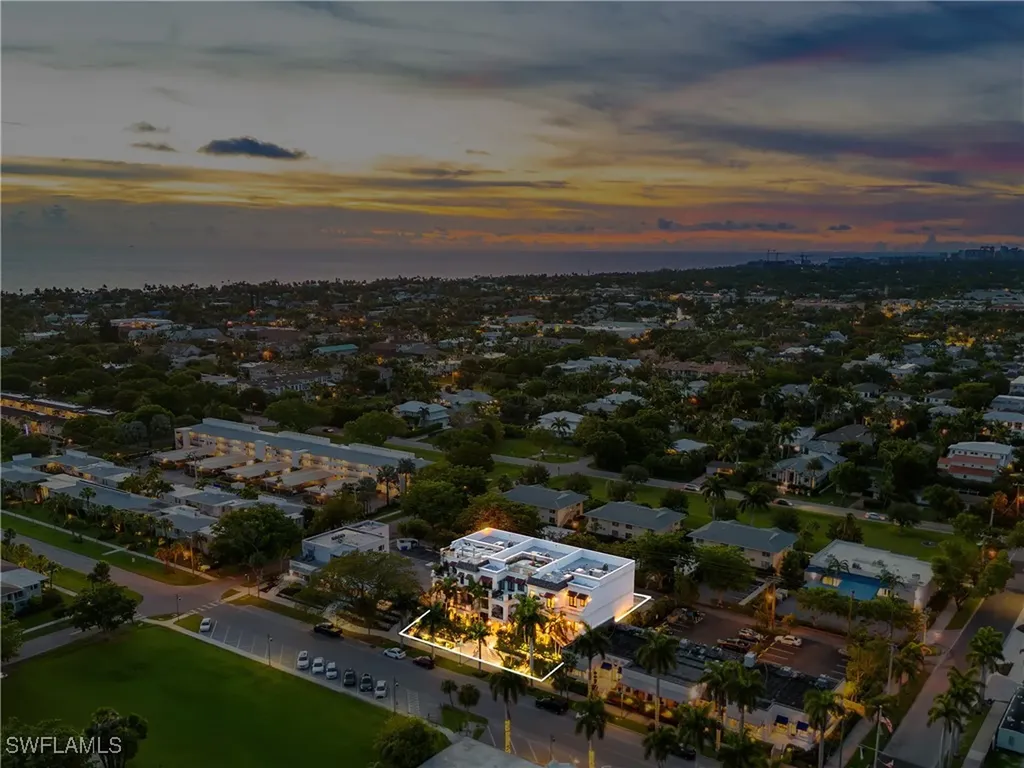 745 12th Avenue S Naples FL 34102