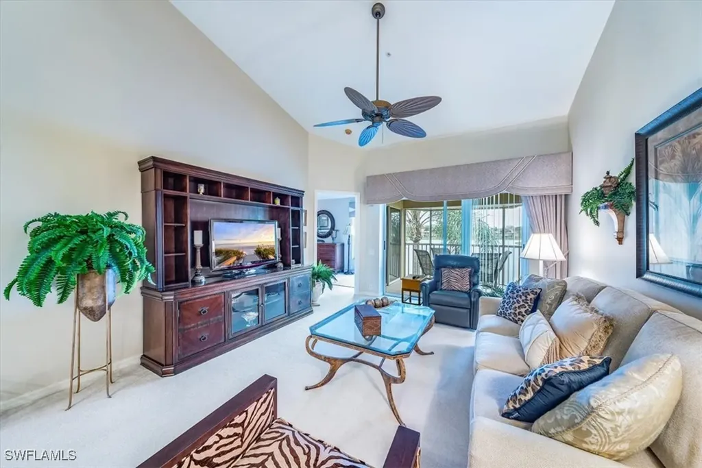 Bonita Springs FL, 13090 Amberley Court, Unit 1105