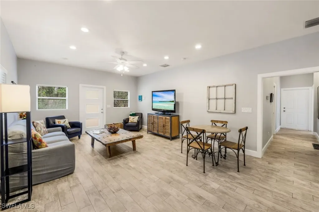 5248 Coral Wood Drive Naples FL 34119