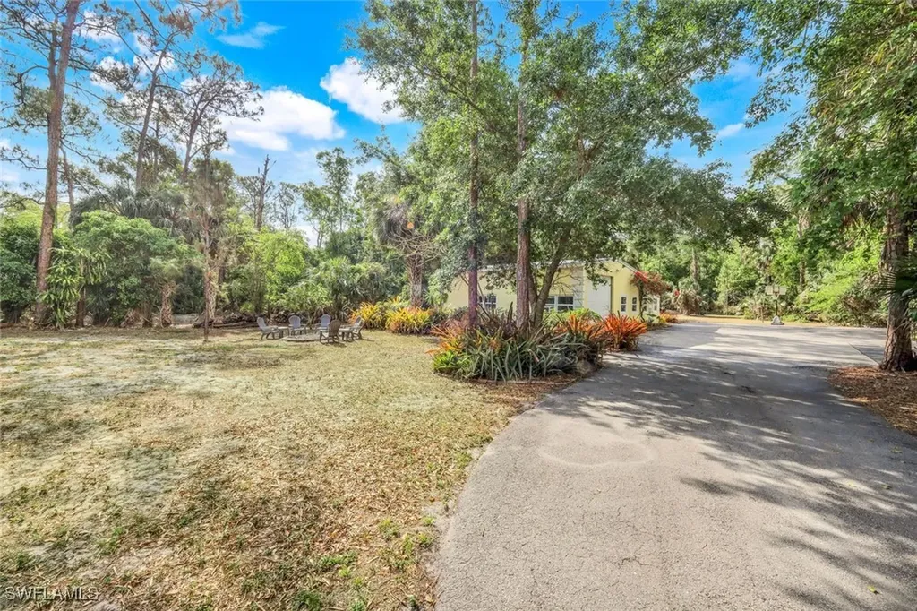 5248 Coral Wood Drive Naples FL 34119