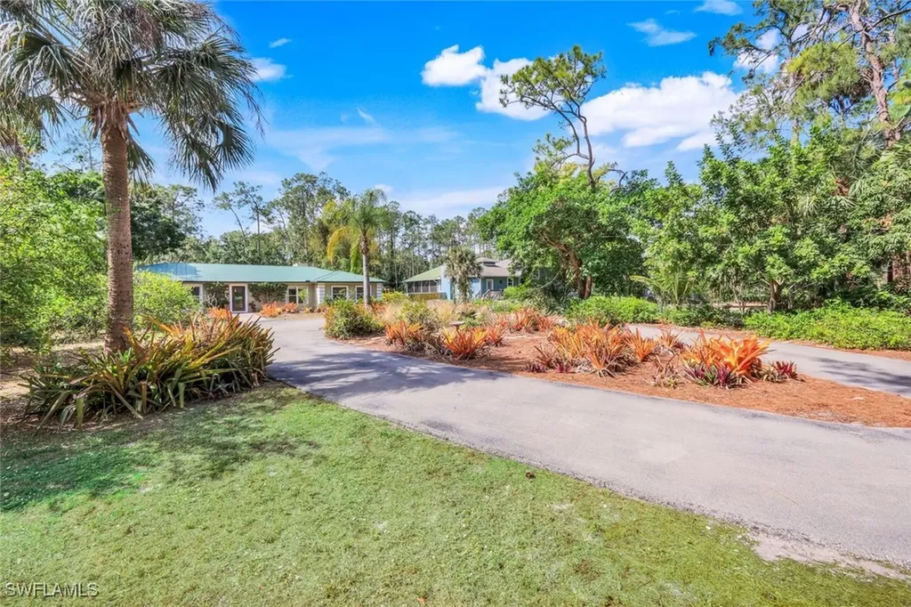5248 Coral Wood Drive Naples FL 34119