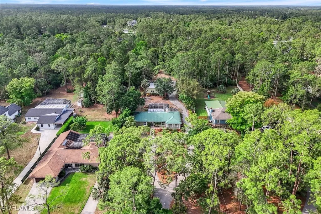 5248 Coral Wood Drive Naples FL 34119