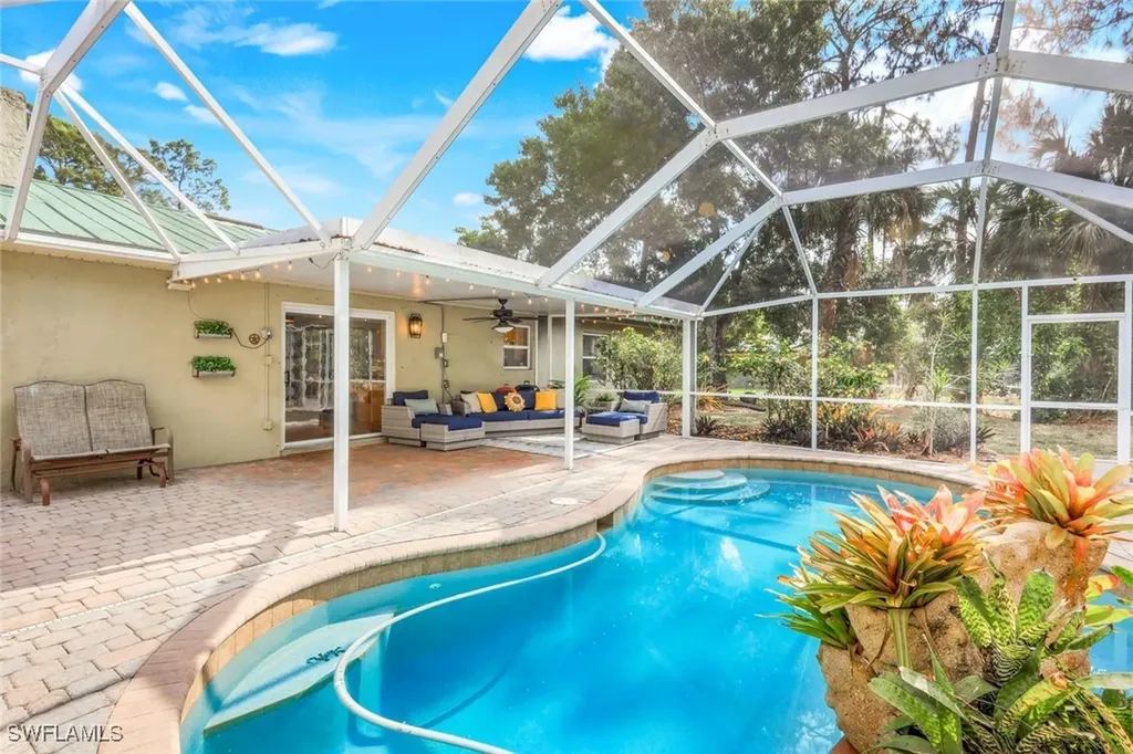 5248 Coral Wood Drive Naples FL 34119